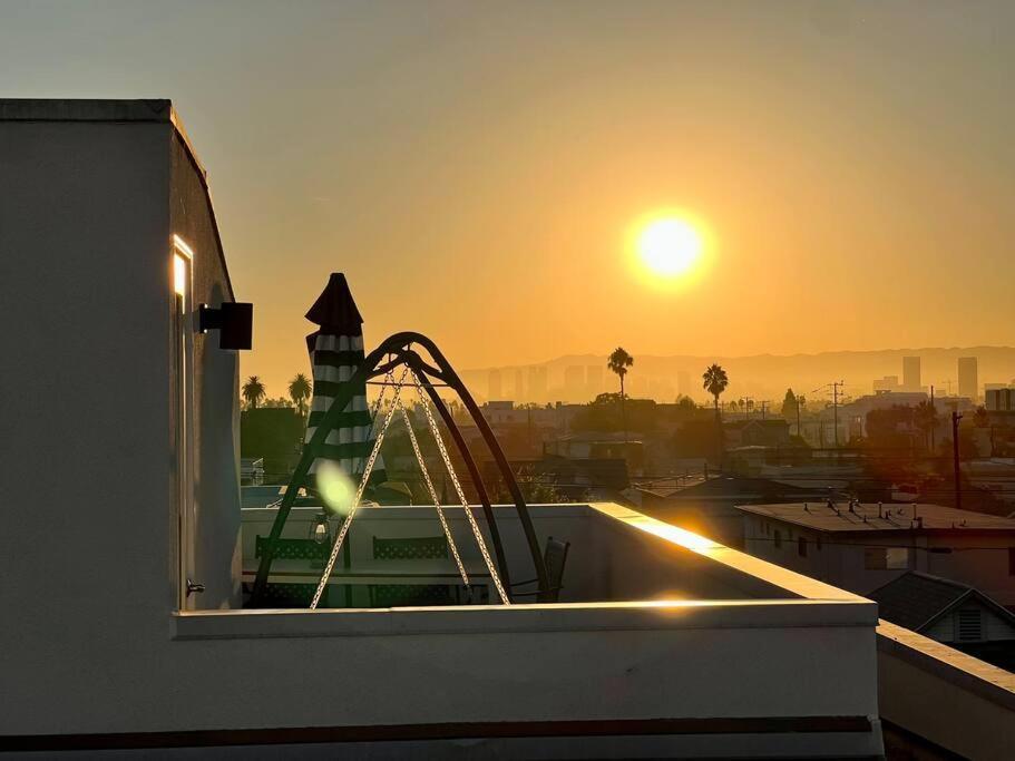 Luxury K-Town Dwelling With Private Rooftop Deck. 로스앤젤레스 외부 사진