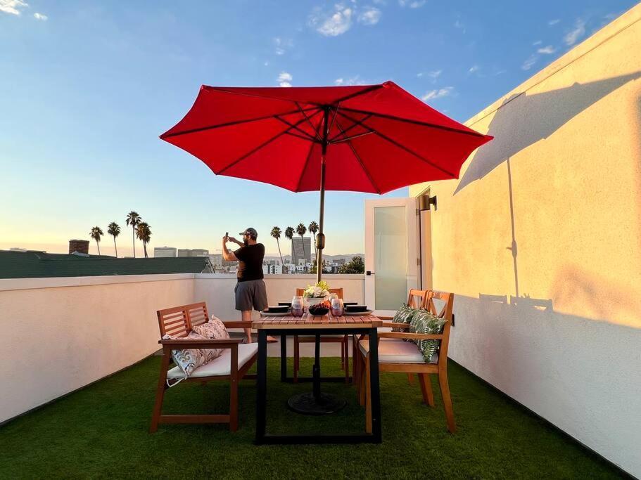 Luxury K-Town Dwelling With Private Rooftop Deck. 로스앤젤레스 외부 사진