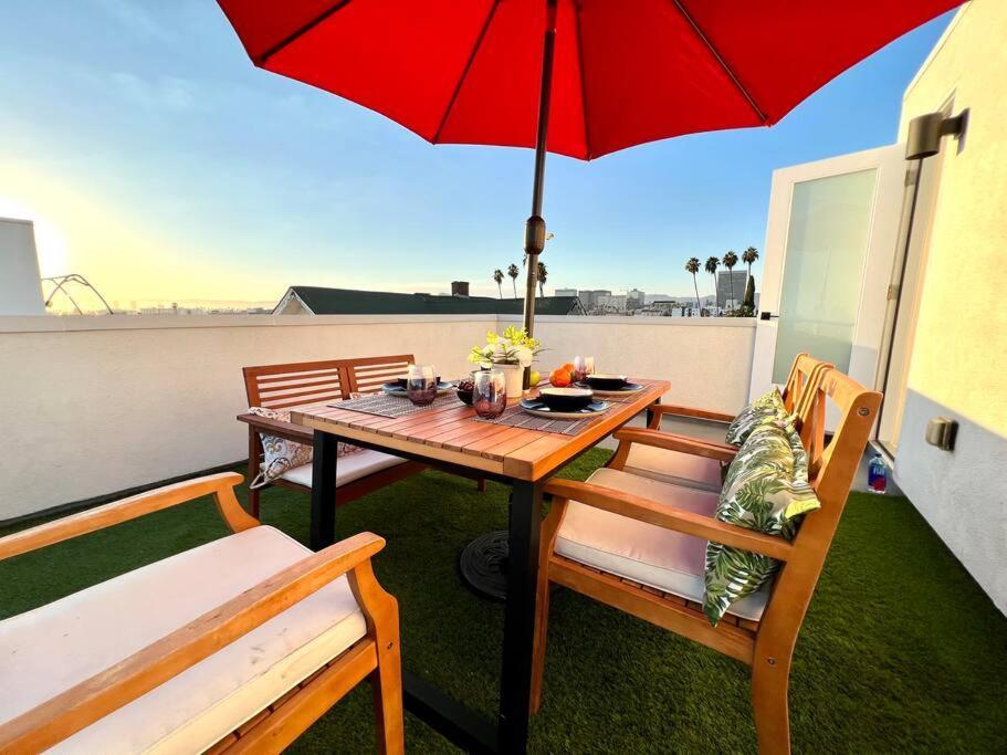 Luxury K-Town Dwelling With Private Rooftop Deck. 로스앤젤레스 외부 사진